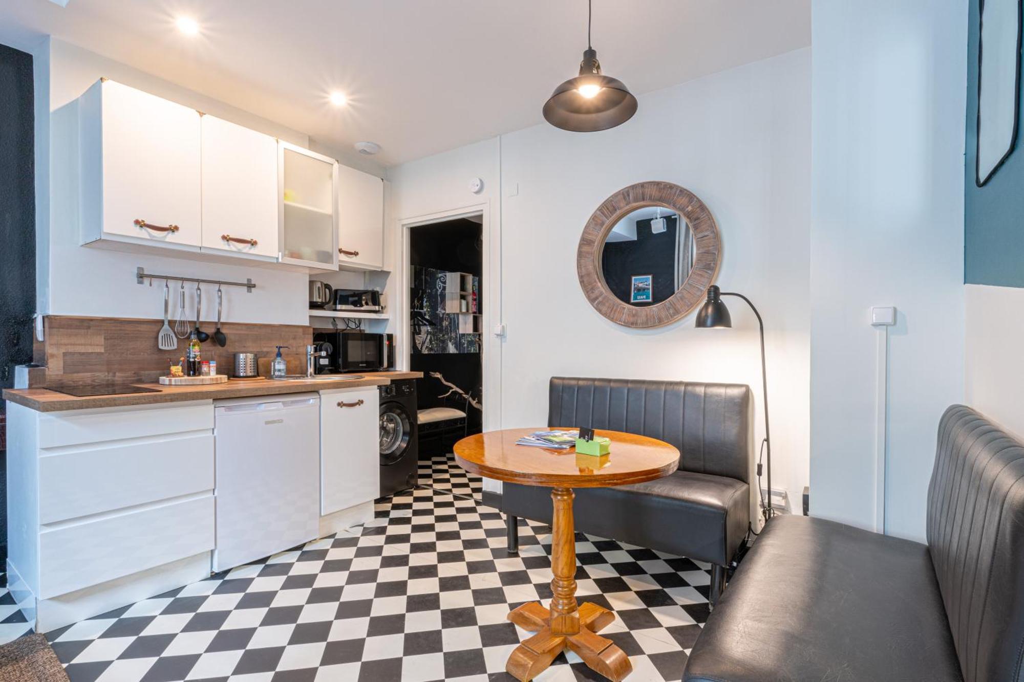 Atypique - Coeur De Ville - Ecran Geant - 2 Pers Pau Exteriér fotografie